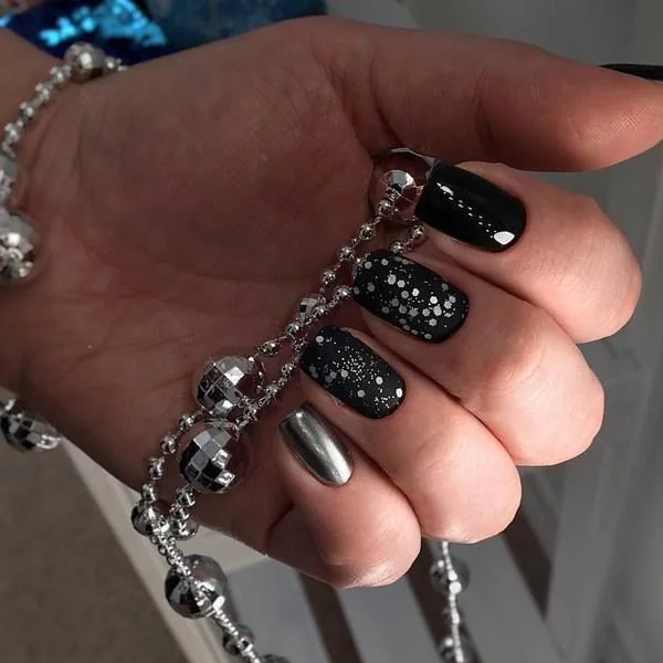 Волшебный новогодний маникюр 2027 – идеи, новинки, фото | Diseño, Manicura, Uñas
